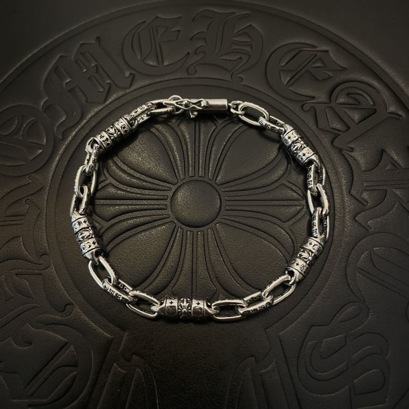 Ch**me He**ts bracelets